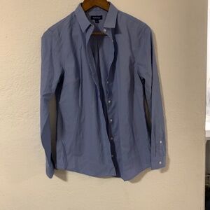 Wool & Prince (currently wool&) women’s Small wool button down shirt in blue
